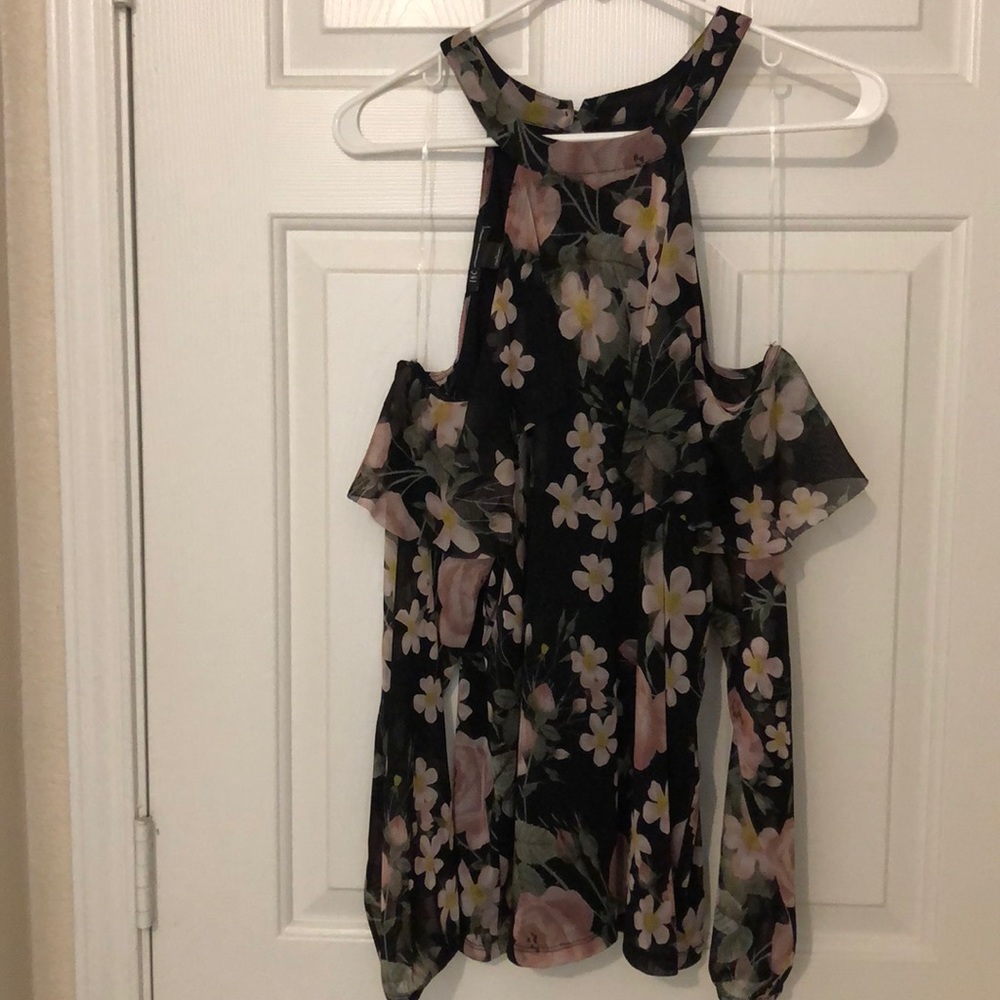 BNWOT INC cold shoulder halter top